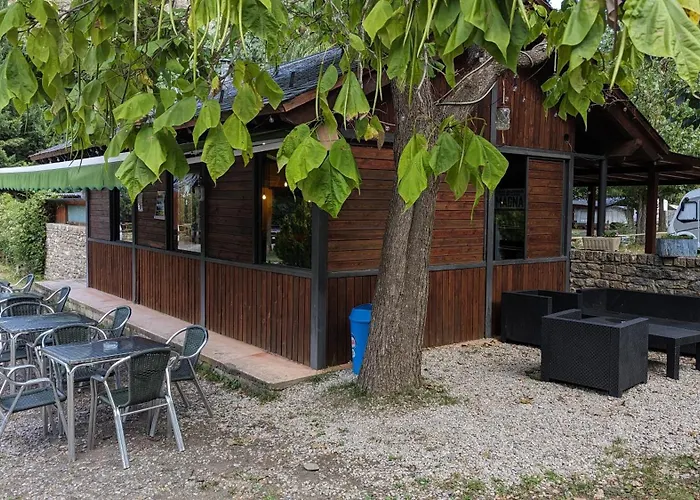 Camping Llavorsi Kamp alanı